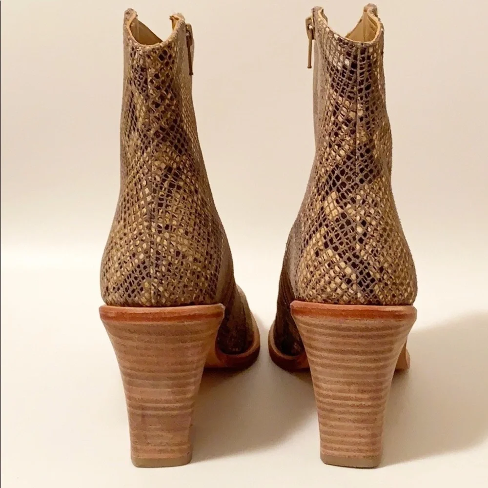 FREE PEOPLE Barclay Leather Snake-Embossed Western Boots 41 (11)